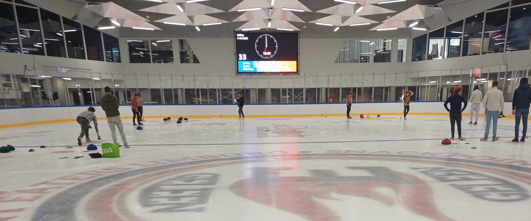 Curling Maastricht Slider5