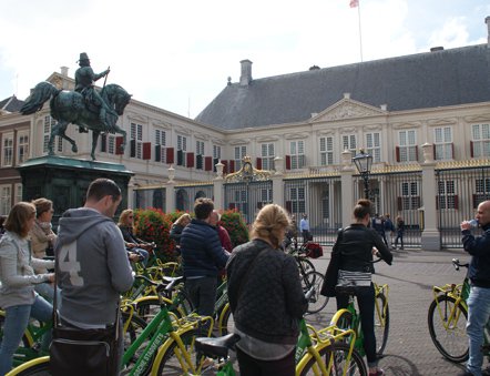 Guided tour fiets den haag pollaroid 4.jpg